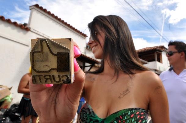 Muita anima��o e irrever�ncia marcaram o segundo dia do carnaval de Diamantina - T�lio Santos/EM/DA Press
