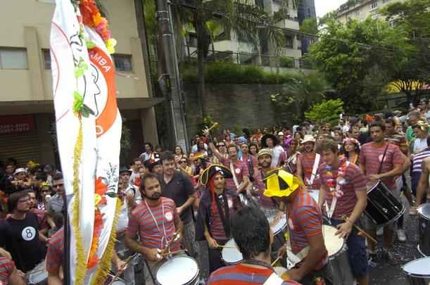 Alegria e muita anima��o tomou conta das ruas da capital mineira no segundo dia de carnaval de BH - Maria Tereza Correia/EM/DA Press