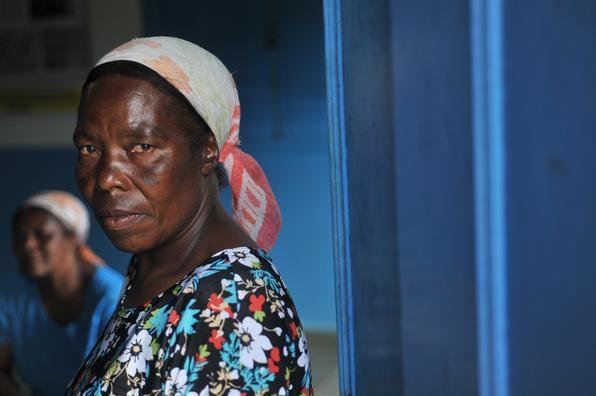 No Vale do Jequitinhonha, moradores do quilombo Baú do Serro mostram seus costumes e rotina. Na foto, Clenilde da Conceição Reis Vitor, 56 anos, da Associação Comunitária do Quilombo Baú do Serro