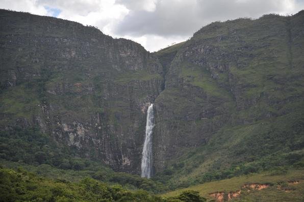 No vale do Rio São Francisco, curso da agua nasce na cachoeira Casca Dantas, ponto turístico famoso na região. A cachoeira e considerada uma das nascentes do Rio São Francisco.