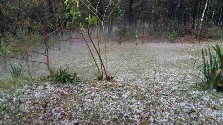 Resultado de imagem para granizo chuva belo horizonte 25 setembro 2016