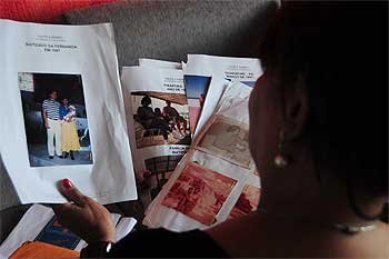 Ap�s 31 anos de relacionamento extraoficial, Joana e a filha ficaram totalmente desamparadas depois da morte do companheiro (Marcos Vieira/EM/D.A Press)