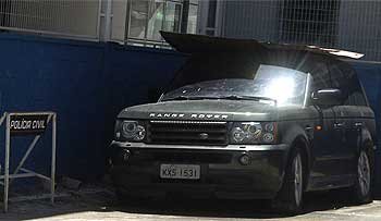Range Rover fica esquecida em p�tio (Juarez Rodrigues/EM/D.A Press)