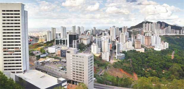 Verticaliza��o do Vale do Sereno, na cidade do Vetor Sul da Grande BH,  � alvo de embate judicial e liminar determina mais exig�ncias. Empreendedores sustentam que sempre cumpriram legisla��o municipal (Tulio Santos/em/d.a press )