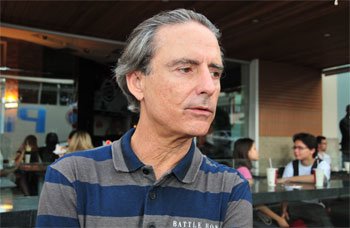 O médico Horácio Correa lembra que serviço já foi gratuito e diz apoiar lei que libera o estacionamento mediante consumo mínimo de R$ 30 (Marcos Vieira/EM/D.A Press) O médico Horácio Correa lembra que serviço já foi gratuito e diz apoiar lei que libera o estacionamento mediante consumo mínimo de R$ 30 (Marcos Vieira/EM/D.A Press)