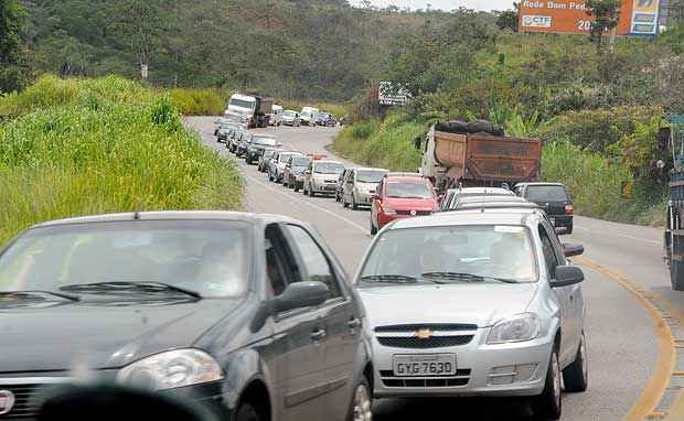 O tr�nsito ficou praticamente parada na chegada � Belo Horizonte (Beto Novaes/EM/D.A.Press)