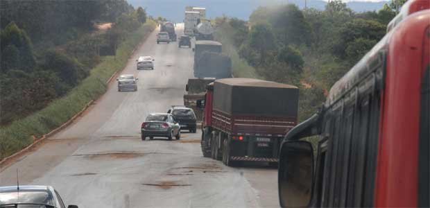  Incompetência e descaso: Faxina de Dilma ainda mantém DNIT inoperante   obras em rodovias mineiras não saem do papel: