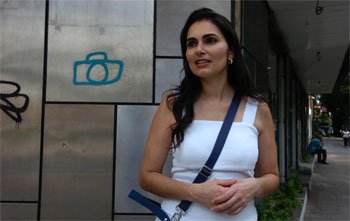 Para Deborah Athayde a redução de juros é boa para troca de carro ( Cristina Horta/EM/D.A Press) Para Deborah Athayde a redução de juros é boa para troca de carro ( Cristina Horta/EM/D.A Press)
