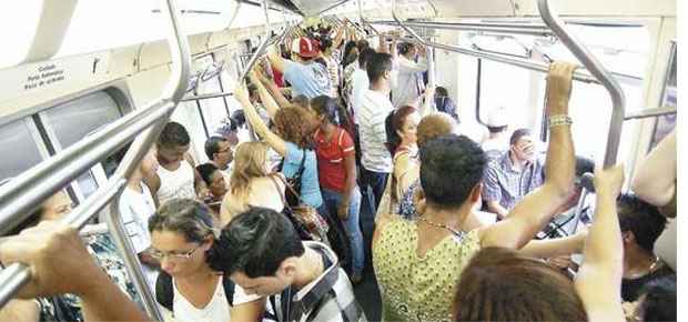 Demanda pelo transporte metroviário subiu 43% nos últimos cinco anos, em contraste com poucos recursos (Beto Magalhães/EM/DA Press )