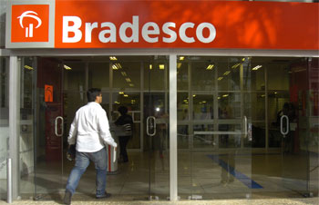 Instituição também aumentou os limites de crédito em R$ 21 bilhões
(Maria Tereza Correia/EM/D.A Press) Instituição também aumentou os limites de crédito em R$ 21 bilhões
(Maria Tereza Correia/EM/D.A Press)