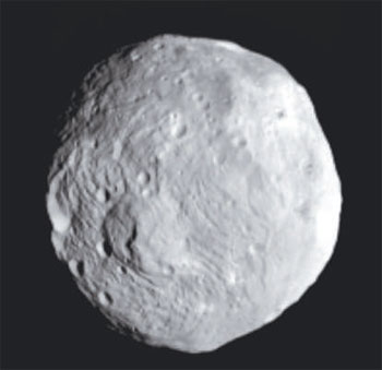 O Vesta 4, em imagem feita pela sonda Dawn: formado há 4,56 bilhões de anos (Nasa/Reuters)
