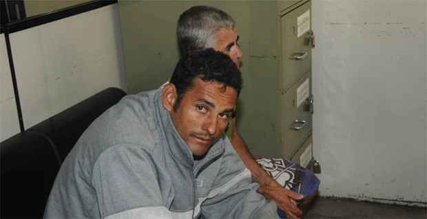 Jadson foi indiciado em flagrante por homicídio com dolo eventual, quando o agente assume os riscos de provocar o acidente. A pena de seis a 20 anos de prisão. (Paulo Filgueiras/EM/DA Press) Jadson foi indiciado em flagrante por homicídio com dolo eventual, quando o agente assume os riscos de provocar o acidente. A pena de seis a 20 anos de prisão. (Paulo Filgueiras/EM/DA Press)