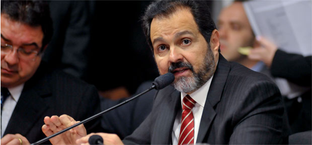 Agnelo Queiroz colocou a disposição da CPI do Cachoeira os sigilos fiscal, bancário e telefônico (José Cruz/Agência Senado)