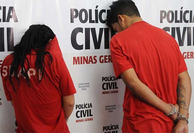 Polícia prende casal de traficantes suspeito de aterrorizar bairro de Santa Luzia