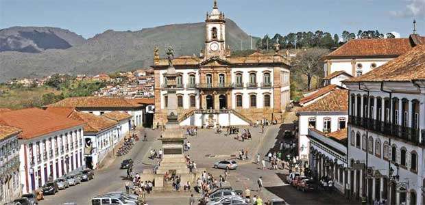 Praça Tiradentes, cartão-postal de Ouro Preto: onde moradores e turistas se encontram (gladyston rodrigues/em/d.a press)