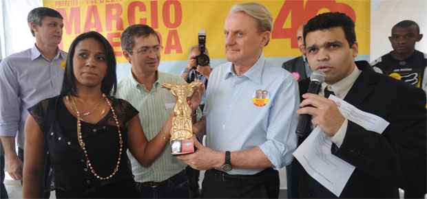 Lacerda recebeu trófeu da Federação de Musculação (Leandro Couri/EM/D.A Press)