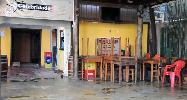 No restaurante acontecia um show de pagode no momento do assassinato (Paulo Filgueiras/EM/D.A.Press)
