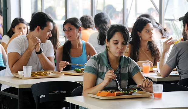 Por dia, são servidas aproximadamente 6 mil refeições no restaurante (Beto Novaes/EM/D.A.Press) Por dia, são servidas aproximadamente 6 mil refeições no restaurante (Beto Novaes/EM/D.A.Press)