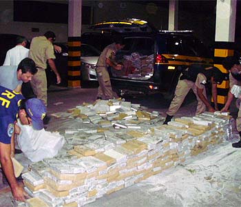 Material foi levado para a delegacia da PF em Divinópolis (Polícia Rodoviária Federal/Divulgação)