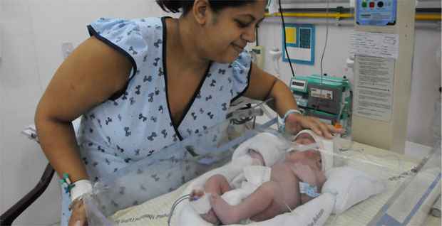 Leandro Henrique nasceu à meia-noite e um minuto no Hospital Odilon Behrens (Paulo Filgueiras/EM/DA Press)