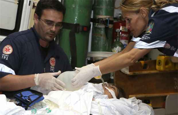 Ferida é transferida de hospital em Santa Maria para Porto Alegre (REUTERS/Edison Vara ) Ferida é transferida de hospital em Santa Maria para Porto Alegre (REUTERS/Edison Vara )