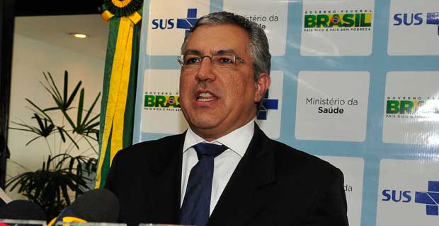 Ministro afirmou que 127 pessoas continuam internadas (Valter Campanato/ABr) Ministro afirmou que 127 pessoas continuam internadas (Valter Campanato/ABr)