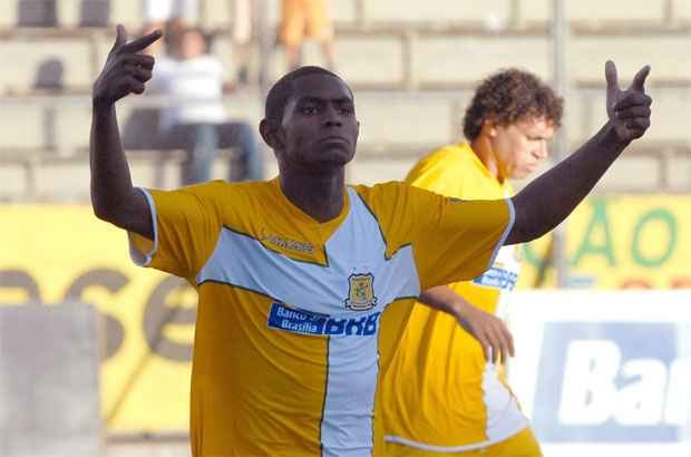 Jobson no in�cio de carreira, ainda jogando pelo Brasiliense (Minervino Junior/Esp. CB/D.A Press)