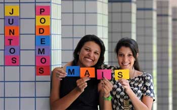 Luísa Melo e Déborah Nogueira: idealizadoras do Projeto Pilotis, trabalho da UnB para conclusão do semestre (Edilson Rodrigues/ CB DA Press) Luísa Melo e Déborah Nogueira: idealizadoras do Projeto Pilotis, trabalho da UnB para conclusão do semestre (Edilson Rodrigues/ CB DA Press)
