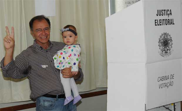 Paulo Célio (PSDB) foi eleito em Diamantina. Ele havia concorrido e vencido o pleito em outubro, mas rejeição das contas do cancidato a vice determinou novas eleições (Gladyston Rodrigues/EM/ DA Press)