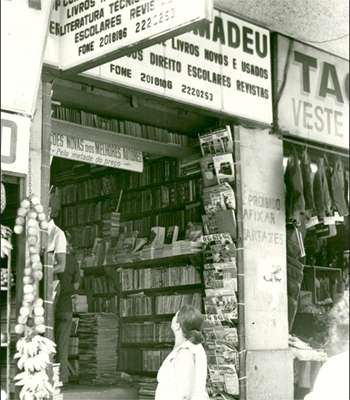 Em 1962, Amadeu levou o sebo para a Rua dos Tamoios, 748, no Centro, onde funciona até hoje (Arquivo EM - 14/11/1980 ) Em 1962, Amadeu levou o sebo para a Rua dos Tamoios, 748, no Centro, onde funciona até hoje (Arquivo EM - 14/11/1980 )