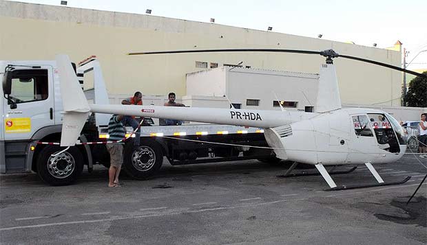 A aeronave foi apreendia pela Polícia Civil e o piloto levado para o presídio da cidade (Polícia Civil/Divulgação)