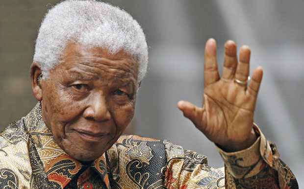 Mandela, de 94 anos, recebeu tratamento hospitalar várias vezes nos últimos meses (AFP PHOTO/LEON NEAL )