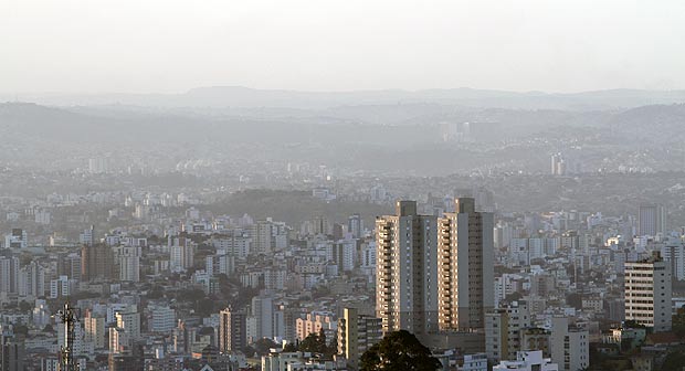 BH tem dias ensolarados, tempo seco e baixa umidade relativa do ar (João Miranda/Esp.EM/DA.press ) BH tem dias ensolarados, tempo seco e baixa umidade relativa do ar (João Miranda/Esp.EM/DA.press )