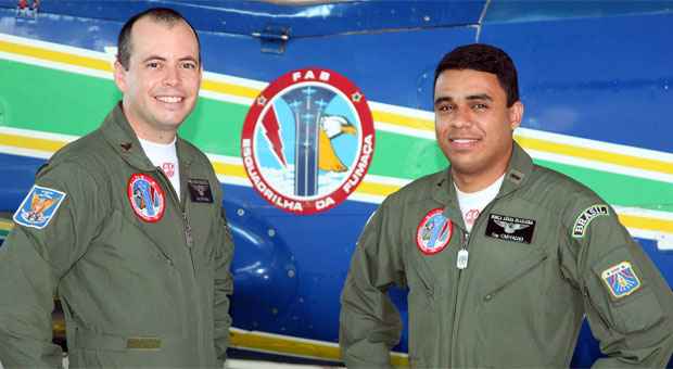 Pilotos morreram em acidente durante treinamento em um Super Tucano (Reprodução Internet/www.facebook.com/esquadrilhafumaca) Pilotos morreram em acidente durante treinamento em um Super Tucano (Reprodução Internet/www.facebook.com/esquadrilhafumaca)