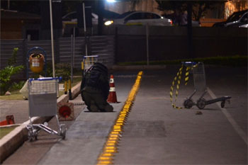 Artefato foi deixado por três homens no aeroporto JK (Daniel Ferreira/CB DA Press) Artefato foi deixado por três homens no aeroporto JK (Daniel Ferreira/CB DA Press)