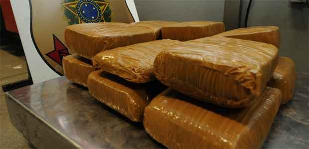 Droga estava em bagagem que foi despachada pelo passageiro no aeroporto de Cuiabá (Marcos Vieira/EM/D.A.Press)