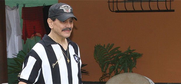 O laudo elaborado pelos médicos do Instituto Nacional do Câncer (Inca) será usado pelo presidente do Supremo Tribunal Federal (STF), ministro Joaquim Barbosa, definir qual será o regime de prisão de Jefferson (Marcos Arcoverde/Estadão Conteúdo ) O laudo elaborado pelos médicos do Instituto Nacional do Câncer (Inca) será usado pelo presidente do Supremo Tribunal Federal (STF), ministro Joaquim Barbosa, definir qual será o regime de prisão de Jefferson (Marcos Arcoverde/Estadão Conteúdo )