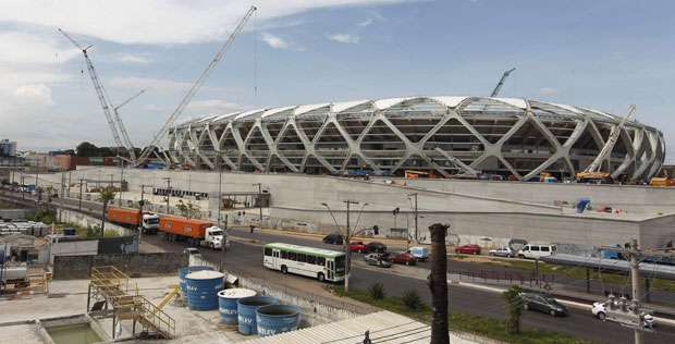Vista da Arena Amazonia, em construção para sediar jogos da Copa ( (REUTERS/Bruno Kelly )) Vista da Arena Amazonia, em construção para sediar jogos da Copa ( (REUTERS/Bruno Kelly ))