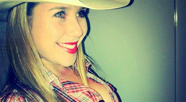 Loanne Rodrigues havia sido atacada em maio do ano passado (Reprodução / Facebook / Arquivo Pessoal) Loanne Rodrigues havia sido atacada em maio do ano passado (Reprodução / Facebook / Arquivo Pessoal)