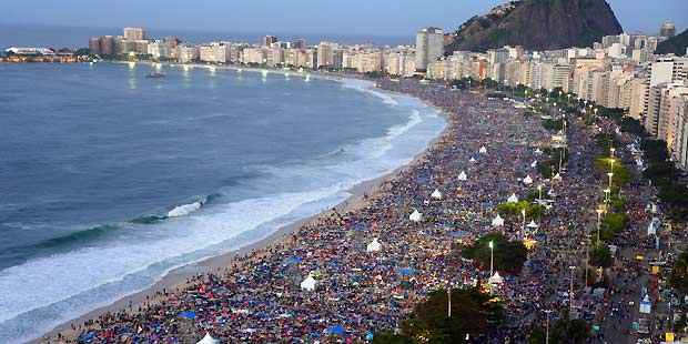 Orla da Praia de Copacabana, no Rio de Janeiro (AFP Photo/Vanderlei Almeida)