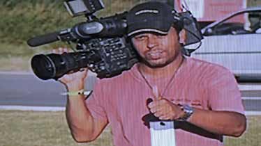 Cinegrafista trabalhava na TV Bandeirantes (AFP Photo/TV GRAB ) Cinegrafista trabalhava na TV Bandeirantes (AFP Photo/TV GRAB )