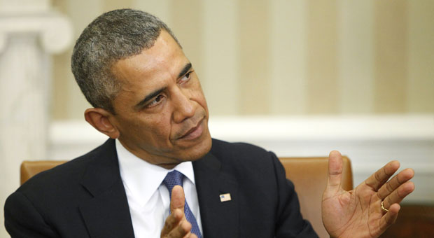 Presidente Barack Obama falou sobre a crise na Ucrânia no salão oval da Casa branca nesta segunda-feira (REUTERS/Jonathan Ernst)