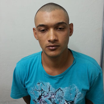 Homem é suspeito de praticar diversos crimes em Ipatinga. Ele tentou resistir à prisão (Polícia Civil / Divulgação)