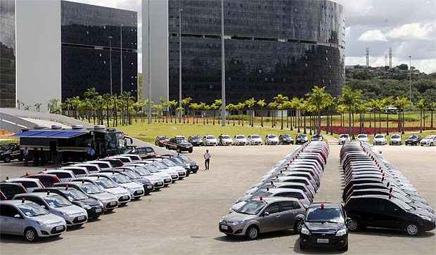 Polícia Civil recebeu 200 novos veículos do governo do estado (Jair Amaral/EM/D.A Press)