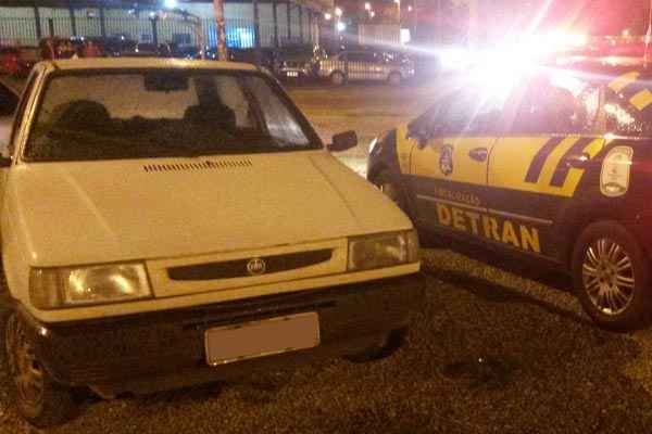 O veículo foi apreendido pelo Detran-DF em Ceilândia (Detran-DF/Divulgação) O veículo foi apreendido pelo Detran-DF em Ceilândia (Detran-DF/Divulgação)