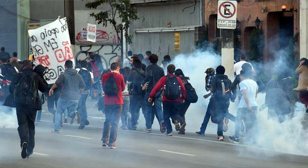 AFP PHOTO/NELSON ALMEIDA AFP PHOTO/NELSON ALMEIDA