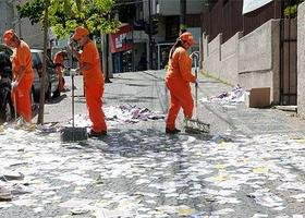 SLU recolhe 140 toneladas de lixo eleitoral nas ruas de Belo ... - Estado de Minas