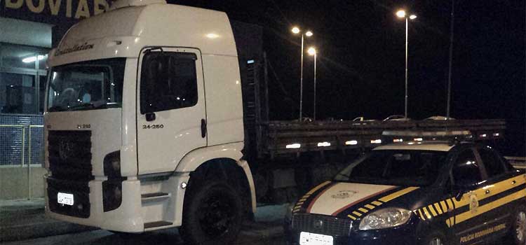 Homem é preso com caminhão roubado na BR-381, no Centro ... - Estado de Minas