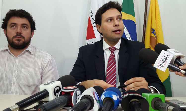 EM/D.A press EM/D.A press