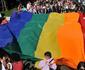 Projeto de lei inclui união estável entre casais gays no Código Civil